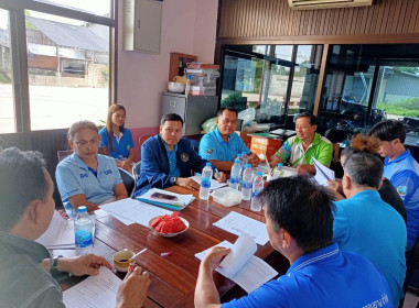 นายจิรศักดิ์ บริบูรณ์ สหกรณ์จังหวัดชุมพร มอบให้นายสุรพร ... พารามิเตอร์รูปภาพ 1