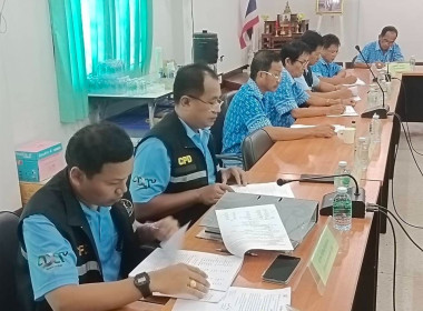 นายจิรศักดิ์ บริบูรณ์ สหกรณ์จังหวัดชุมพร มอบให้นายสุรพร ... พารามิเตอร์รูปภาพ 1