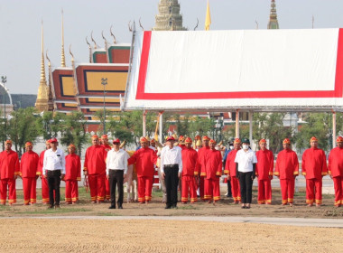 นายนรินทร์ บุตรพรหม ผู้อำนวยการนิคมสหกรณ์ท่าแซะ ... พารามิเตอร์รูปภาพ 3