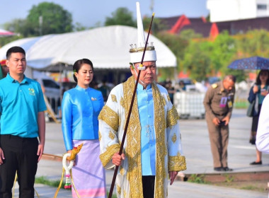 นายนรินทร์ บุตรพรหม ผู้อำนวยการนิคมสหกรณ์ท่าแซะ ... พารามิเตอร์รูปภาพ 5