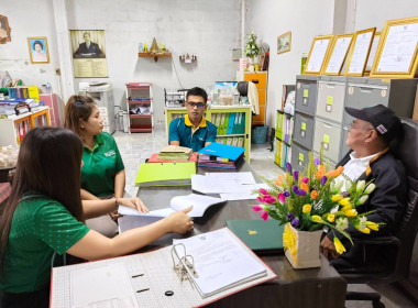 นายจิรศักดิ์ บริบูรณ์ สหกรณ์จังหวัดชุมพร พร้อมด้วยนายสุรพร ... พารามิเตอร์รูปภาพ 2