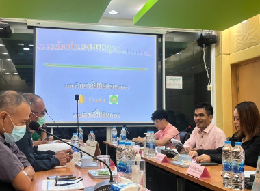 แนะนำให้ความรู้ขั้นตอนการจัดทำแผนกลยุทธ์ตามแผนพัฒนาสหกรณ์ฉบับที่ 5 ตลอดจนสามารถดำเนินงานให้บรรลุเป้าหมายและมีประสิทธิภาพมากยิ่งขึ้น รวมทั้งสอดคล้องกับนโยบายของกรมส่งเสริมสหกรณ์ ณ ห้องประชุมสหกรณ์ออมทรัพย์สาธารณสุขจังหวัดชุมพร จำกัด ... พารามิเตอร์รูปภาพ 4