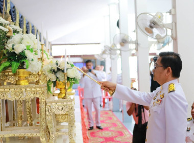พิธีทำบุญตักบาตรถวายพระราชกุศลและพิธีถวายพระพรชัยมงคล ... พารามิเตอร์รูปภาพ 2
