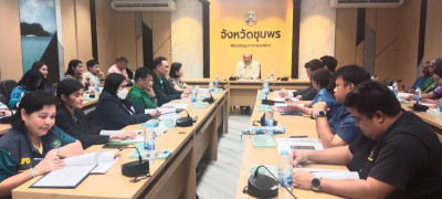 เข้าร่วมประชุมคณะทำงานพัฒนากลไกขับเคลื่อนการพัฒนาเศรษฐกิจฐานรากและประชารัฐ (E3) จังหวัดชุมพร ณ ห้องประชุมเกาะทองหลาง ชั้น 3 ศาลากลางจังหวัดชุมพร ... พารามิเตอร์รูปภาพ 1