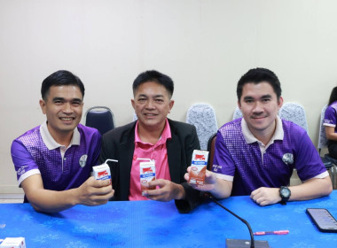 ร่วมรับฟังโครงการประชุมเชิงปฏิบัติการขับเคลื่อนสหกรณ์ภาคการเกษตรเป็นผู้ให้บริการทางการเกษตรครบวงจร ณ ห้องประชุมสำนักงานสหกรณ์จังหวัดชุมพร ศาลากลางจังหวัดชุมพร ชั้น 3 ตำบลนาชะอัง อำเภอเมือง จังหวัดชุมพร ... พารามิเตอร์รูปภาพ 9