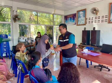 ประชุมเพื่อชี้แจงให้กับราษฎรที่อาศัยอยู่ในพื้นที่สงวนหวงห้ามเพื่อกิจการของนิคม ริมถนนสายประวัตินิคม ณ ศาลาประชาคมหมู่ 13 ตำบลท่าแซะ อำเภอท่าแซะ ... พารามิเตอร์รูปภาพ 6