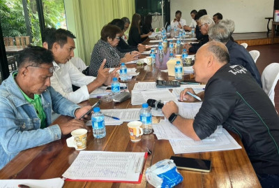 ประชุมคณะกรรมการดำเนินการของสหกรณ์การเกษตรเพื่อการตลาดลูกค้าธ.ก.ส.ชุมพร จำกัด ณ ห้องประชุมร้านชมทุ่ง สเต็กเฮาส์ อ.เมือง จ.ชุมพร ... พารามิเตอร์รูปภาพ 1