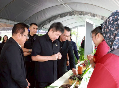 โครงการทัศนศึกษาเพื่อเสริมสร้างประสบการณ์ด้านการสหกรณ์แก่นักเรียนที่เป็นกรรมการสหกรณ์นักเรียน สมาชิกสหกรณ์นักเรียนโรงเรียนตำรวจตระเวนชายแดน 7 แห่งในจังหวัดชุมพร ณ สหกรณ์นิคมท่าแซะ จำกัด อำะภอท่าแซะ จังหวัดชุมพร ... พารามิเตอร์รูปภาพ 4