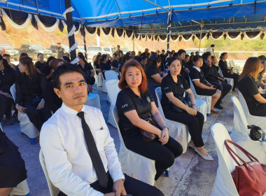 พิธีสวดพระพุทธมนต์และเจริญจิตตภาวนาอุทิศถวายพระราชกุศลแด่สมเด็จพระนางเจ้าสิริกิติ์ พระบรมราชินีนาถ พระบรมราชชนนีพันปีหลวง ณ วัดควนตะโก ตำบลตะโก อำเภอทุ่งตะโก จังหวัดชุมพร ... พารามิเตอร์รูปภาพ 4