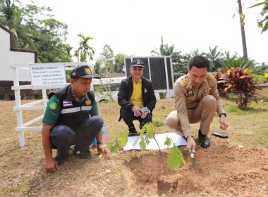 นายวงศ์ธารินทร์ พรหมรักษ์ สหกรณ์จังหวัดชุมพร พร้อมด้วย ... พารามิเตอร์รูปภาพ 13